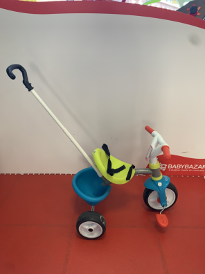 Triciclo Smoby Con Sistema Di Bloccaggio Rotelle  