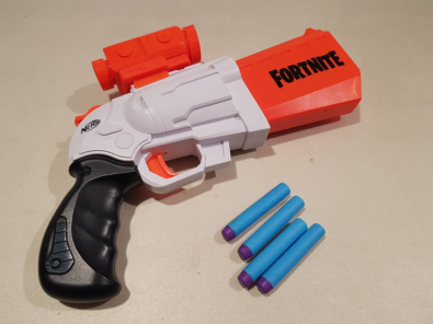 Pistola Nerf Fortnite Con 4 Dardi  