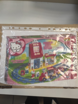 Pista Unico Hello Kitty Con Accessori E Personaggi  